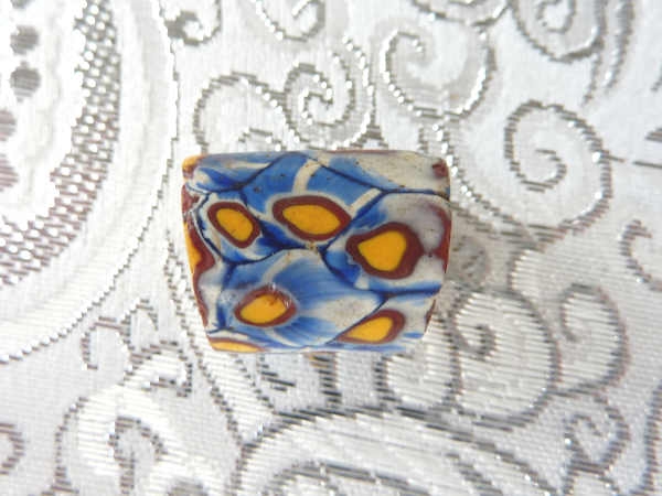 Antike Venezianische Millefiori-Perle gelb-schwarz-blau-weiss  Nr.29