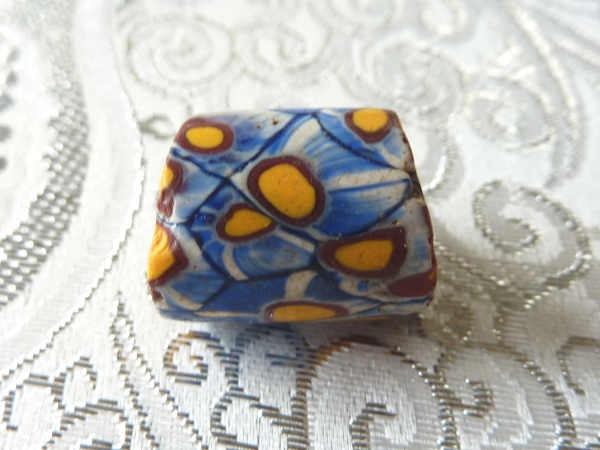 Antike Venezianische Millefiori-Perle gelb-schwarz-blau-weiss  Nr.29