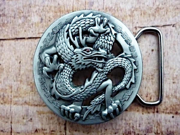 Buckle Drache