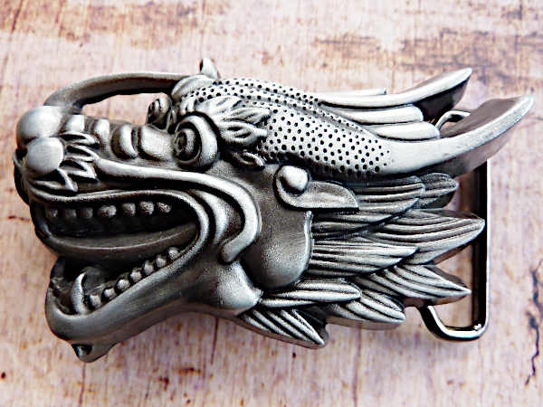 Buckle Drache
