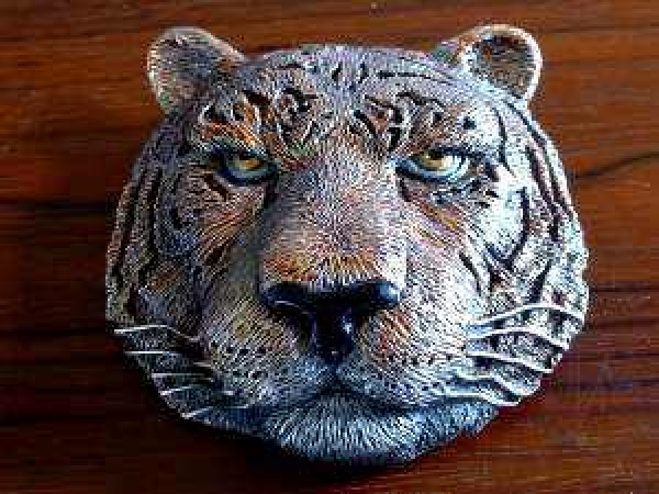 Buckle  Tiger
