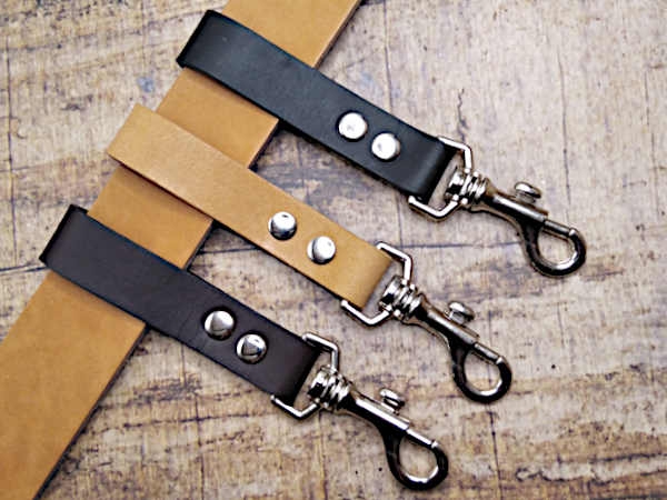 Gürtelschlaufe  Dangler/ Koppelschlaufe / Lederschlaufe  mit  Bolzenkarabiner