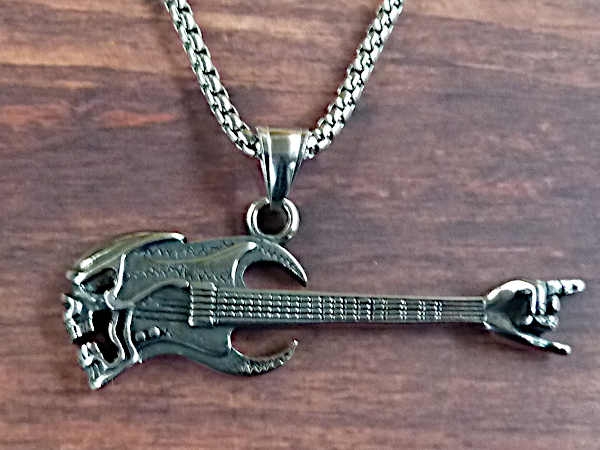 Halskette Edelstahl 60cm mit Anhänger Metal Gitarre
