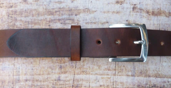 Hochwertiger, robuster Rindsledergürtel braun mit Edelstahlschnalle